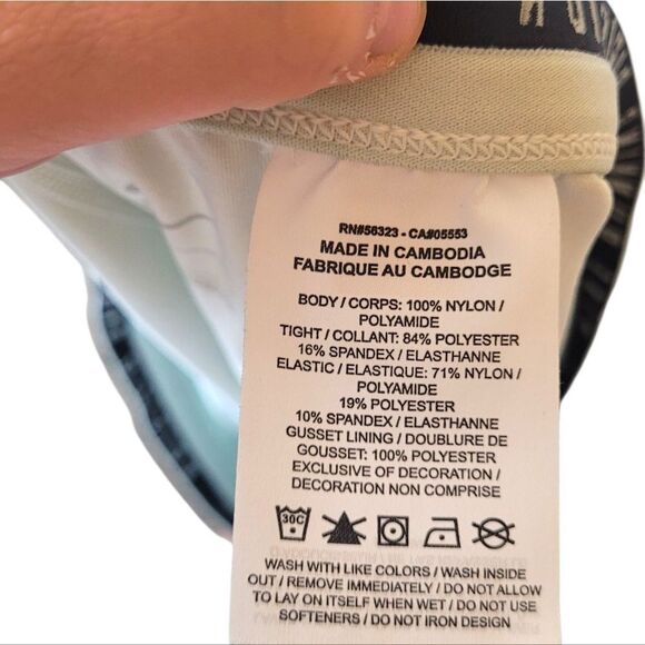 Nike Running Division Women's Mint Green Triple Swoosh Size L - Picture 6 of 6